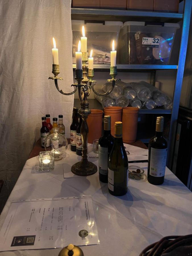 Room 9 -Hawkraft Kulturhotel Vestervig Экстерьер фото